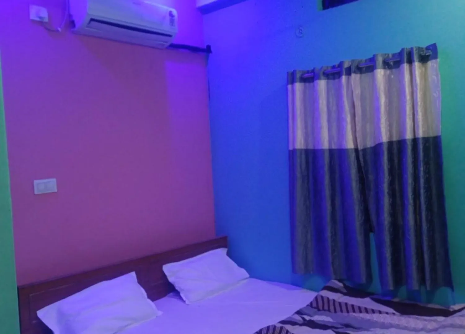 Tridev Paying Guest House فاراناسي